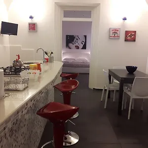 Apartamento A Un Passo Dal Massimo, Palermo